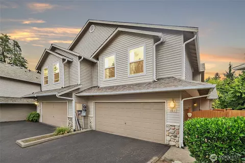 15 87th Ave NE #B, Lake Stevens, WA 98258