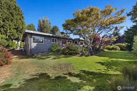 Exterior - 9822 Cherry St, Edmonds, WA 98020 photo 12 of 13
