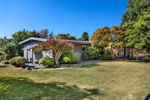 Exterior - 9822 Cherry St, Edmonds, WA 98020 photo 7 of 13