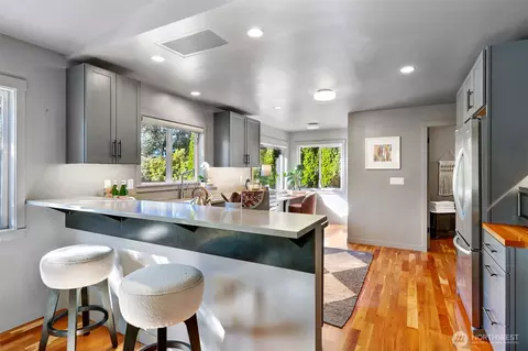 Kitchen - 9822 Cherry St, Edmonds, WA 98020 photo 1 of 6