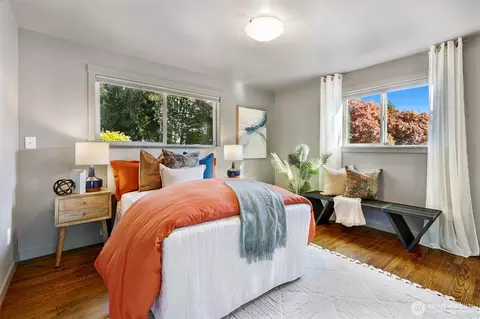Bedroom - 9822 Cherry St, Edmonds, WA 98020 photo 3 of 4