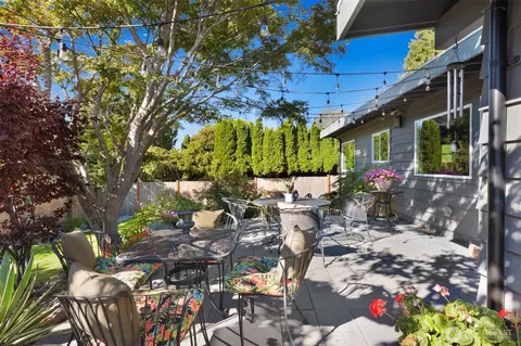 Exterior - 9822 Cherry St, Edmonds, WA 98020 photo 6 of 13