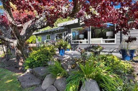 Exterior - 9822 Cherry St, Edmonds, WA 98020 photo 13 of 13