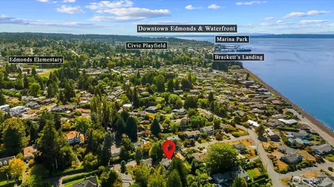 View/Area - 9819 Cherry St, Edmonds, WA 98020 photo 4 of 4