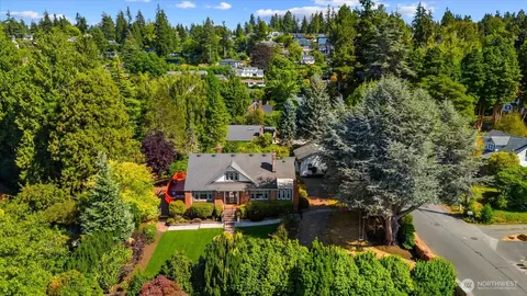 View/Area - 9819 Cherry St, Edmonds, WA 98020 photo 3 of 4