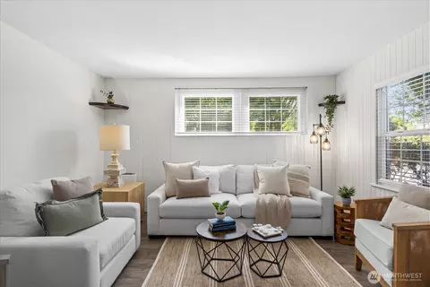 Living - 9819 Cherry St, Edmonds, WA 98020 photo 5 of 5