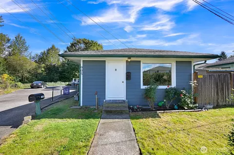 905 Broadway St, Arlington, WA 98223