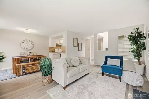 2630 Club Ct #102, Mount Vernon, WA 98273