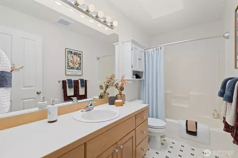 Bath - 18727 33rd Ave SE, Bothell, WA 98012 photo 6 of 6