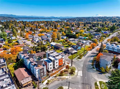 4302 S Holden St, Seattle, WA 98118
