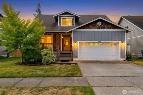 1068 Homestead Dr, Burlington, WA 98233