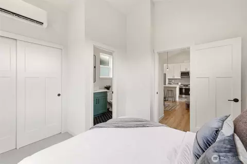 Bedroom - 2018 Oakes Ave #C, Everett, WA 98201 photo 3 of 5