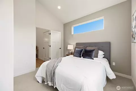 Bedroom - 2018 Oakes Ave #C, Everett, WA 98201 photo 2 of 5