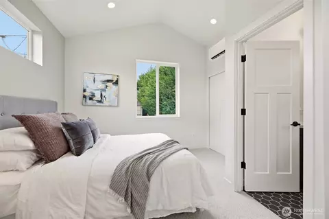 Bedroom - 2018 Oakes Ave #C, Everett, WA 98201 photo 1 of 5