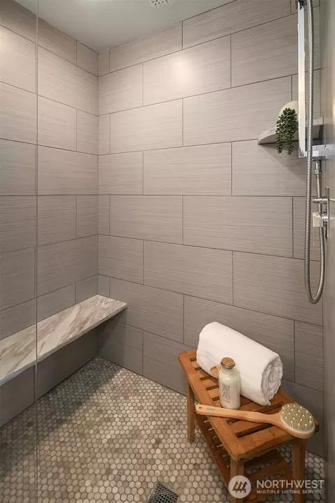 Bath - 20204 45th Dr SE, Bothell, WA 98012 photo 2 of 3