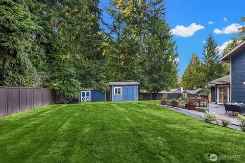 Exterior - 20204 45th Dr SE, Bothell, WA 98012 photo 6 of 9