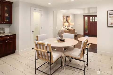 Dining - 20204 45th Dr SE, Bothell, WA 98012 photo 1 of 4