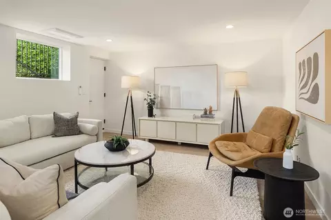 Living - 3405 E Pine St, Seattle, WA 98122 photo 4 of 4