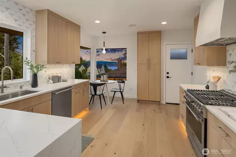 Kitchen - 3405 E Pine St, Seattle, WA 98122 photo 5 of 6