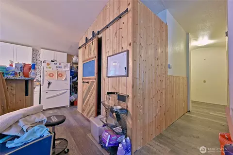 Entry Way - 29708 7th Ave E, Roy, WA 98580 photo 4 of 6