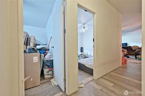Entry Way - 29708 7th Ave E, Roy, WA 98580 photo 5 of 6