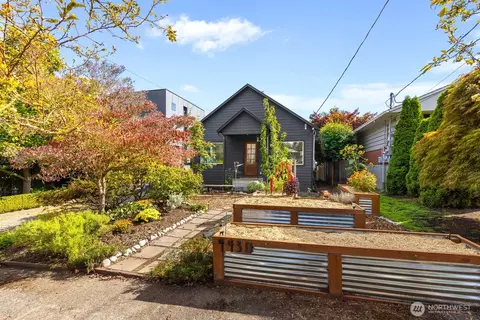 4430 29th Ave W, Seattle, WA 98199