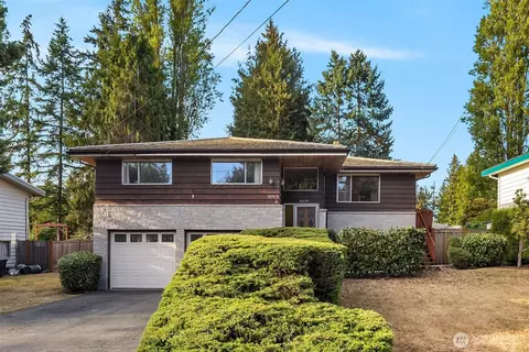 Exterior - 8619 Maple Ln, Edmonds, WA 98026 photo 7 of 7