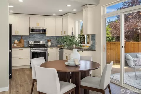 Kitchen - 14210 50th Ave SE, Everett, WA 98208 photo 1 of 3