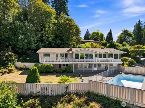 214 19th Ave SE, Puyallup, WA 98372