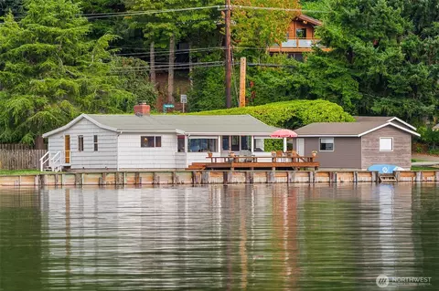 22207 Dockton Rd SW, Vashon, WA 98070