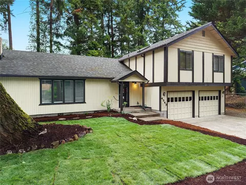 4343 Highline Dr SE, Olympia, WA 98501