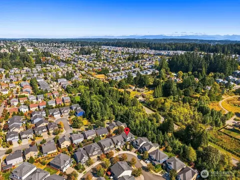 View/Area - 22611 38th Dr SE, Bothell, WA 98021 photo 2 of 7