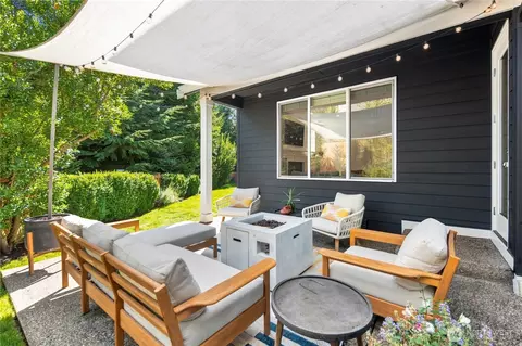 Exterior - 22611 38th Dr SE, Bothell, WA 98021 photo 8 of 10