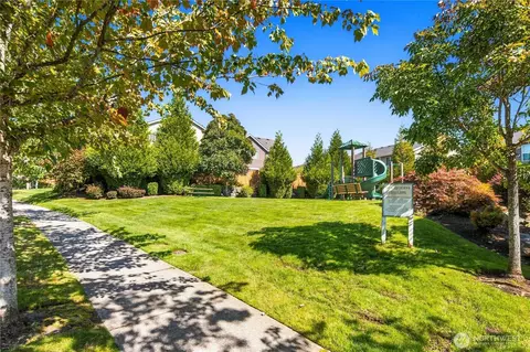 Exterior - 22611 38th Dr SE, Bothell, WA 98021 photo 9 of 10