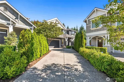 Exterior - 22611 38th Dr SE, Bothell, WA 98021 photo 4 of 10