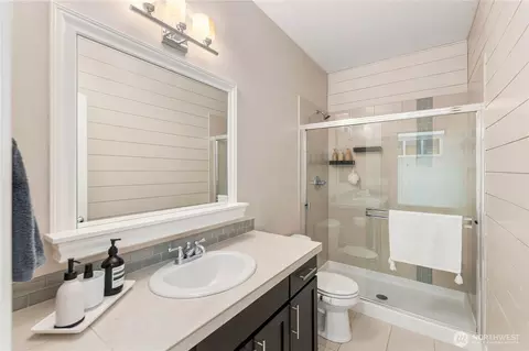 Bath - 22611 38th Dr SE, Bothell, WA 98021 photo 4 of 4