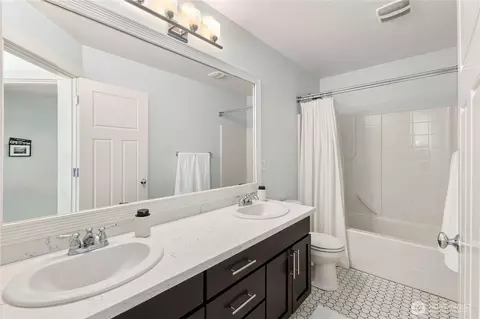 Bath - 22611 38th Dr SE, Bothell, WA 98021 photo 3 of 4