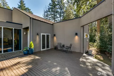 Exterior - 2432 145th Pl SE, Mill Creek, WA 98012 photo 5 of 9