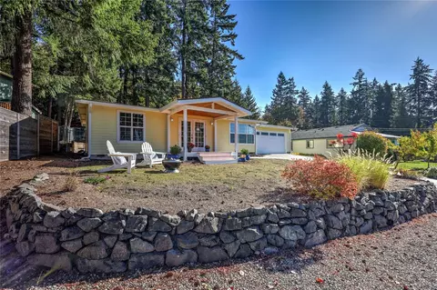 17944 Thompson Pl NE, Poulsbo, WA 98370
