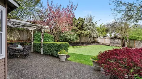 Exterior - 23926 25th Dr SE, Bothell, WA 98021 photo 3 of 7