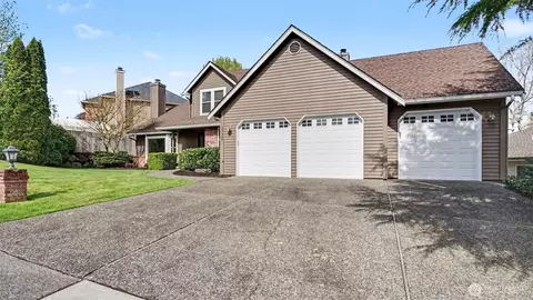 Exterior - 23926 25th Dr SE, Bothell, WA 98021 photo 2 of 7