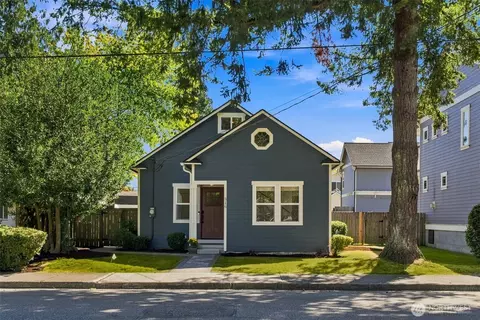 316 Sydney Ave N, North Bend, WA 98045