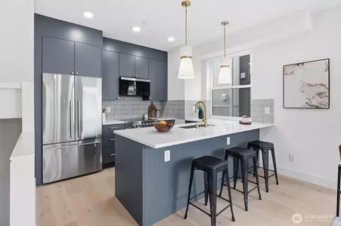 Kitchen - 2016 Fairview Ave E #C, Seattle, WA 98102 photo 2 of 4