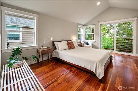 Bedroom - 128 B 25th Ave E, Seattle, WA 98112 photo 1 of 5