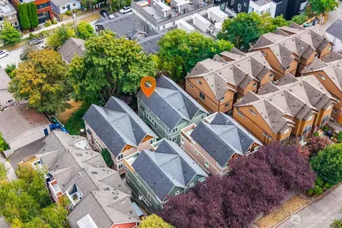View/Area - 128 B 25th Ave E, Seattle, WA 98112 photo 1 of 4