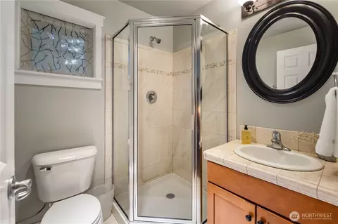 Bath - 128 B 25th Ave E, Seattle, WA 98112 photo 3 of 3