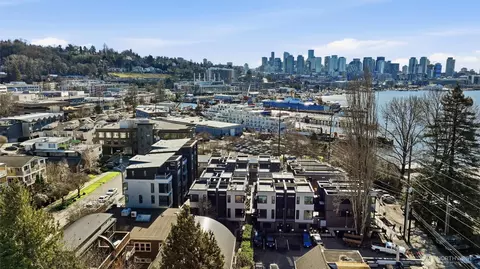 View/Area - 2018 Fairview Ave E #A, Seattle, WA 98102 photo 5 of 7