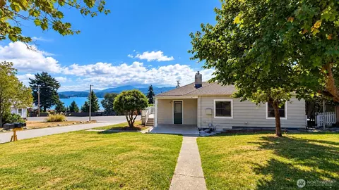 419 Northshore Dr, Bellingham, WA 98226