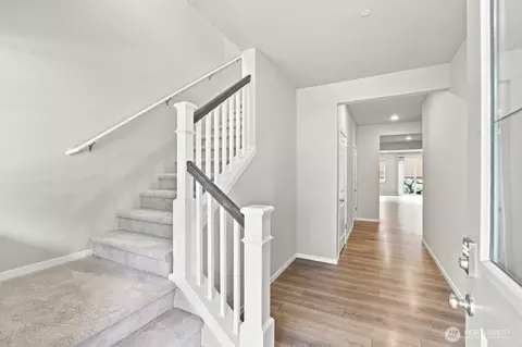 Entry Way - 18419 7th Ave W, Bothell, WA 98012 photo 1 of 1
