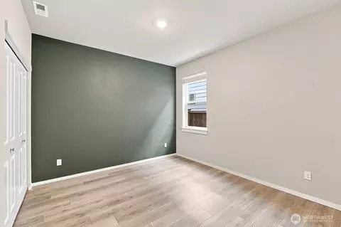 Bedroom - 18419 7th Ave W, Bothell, WA 98012 photo 2 of 8